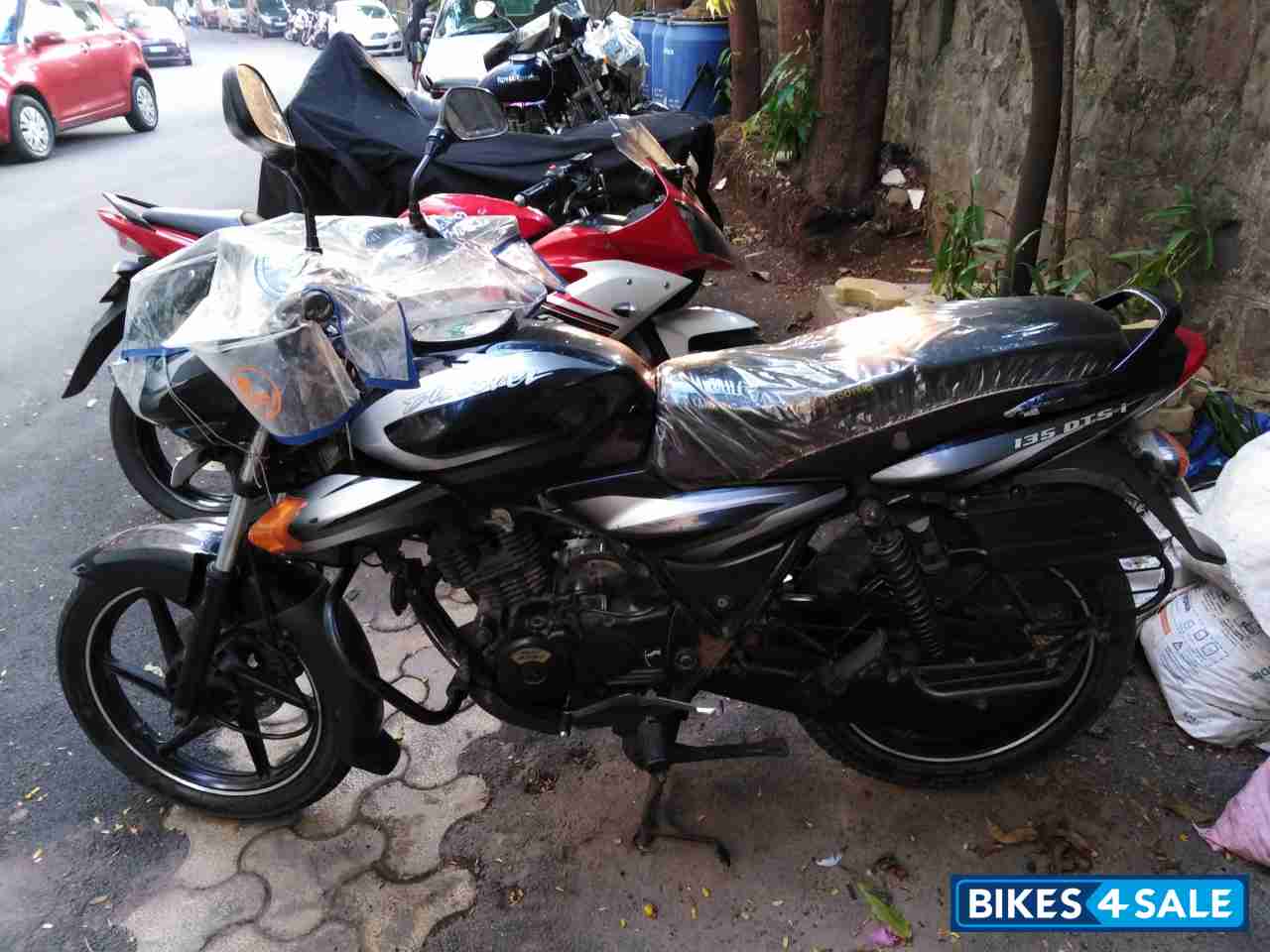 Bajaj Discover DTSi 135