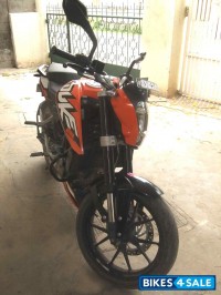 Orange KTM Duke 200