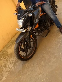 Orange Honda CB Hornet 160R ABS