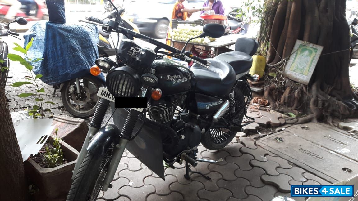 Black Royal Enfield Thunderbird TwinSpark 350