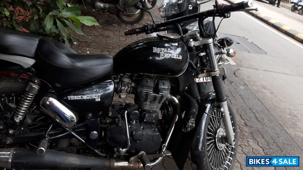 Black Royal Enfield Thunderbird TwinSpark 350