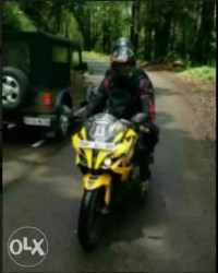 Bajaj Pulsar RS 200 ABS