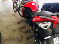 Red Benelli TNT 600 i