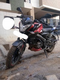 Red Bajaj Pulsar NS 160