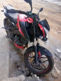 Red Bajaj Pulsar NS 160