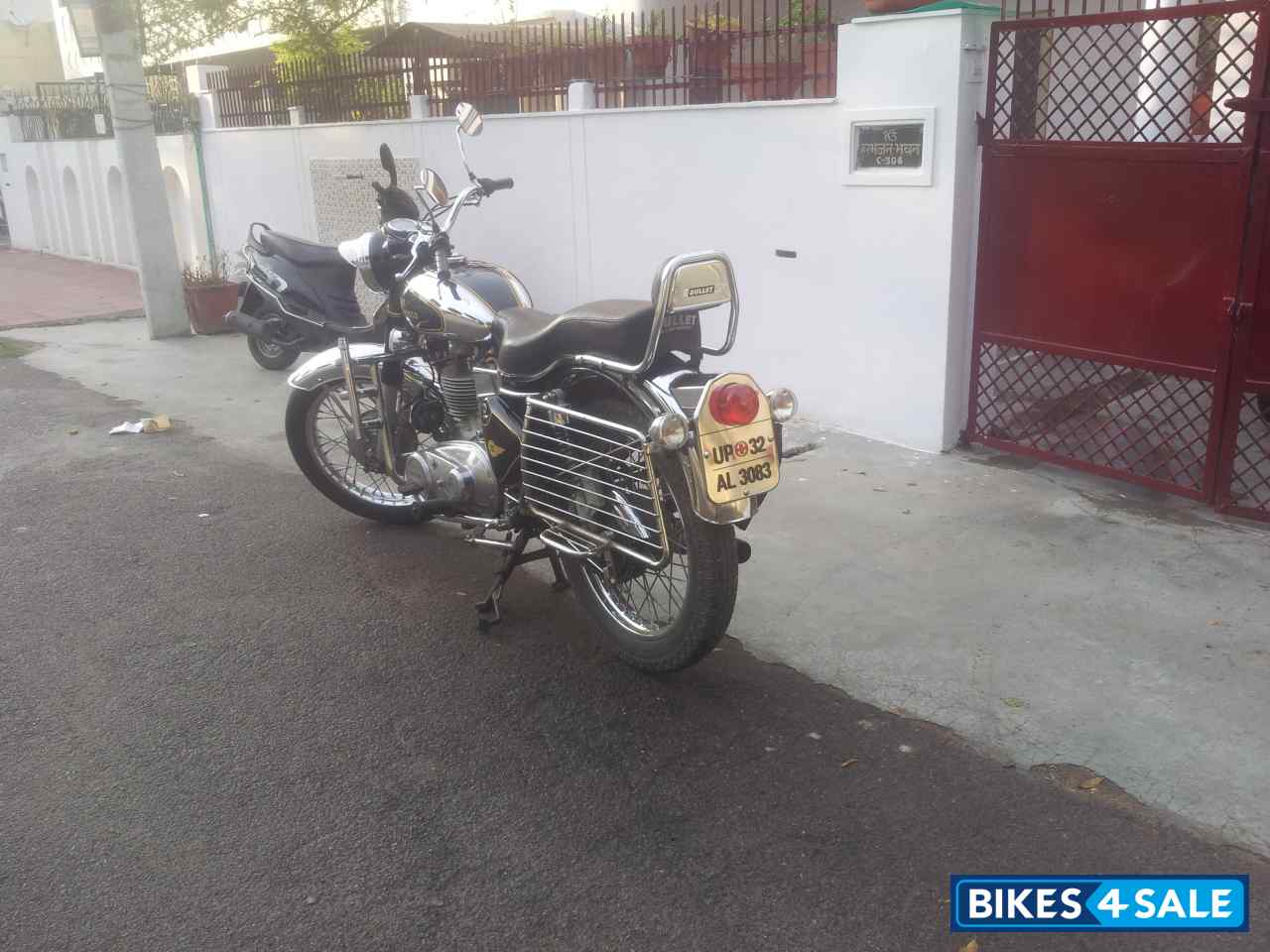 Royal Enfield Bullet Machismo 350 Old