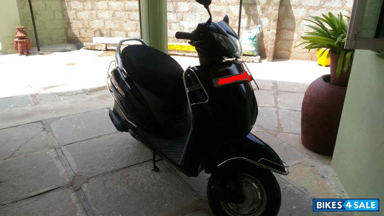 Black Honda Activa 3G