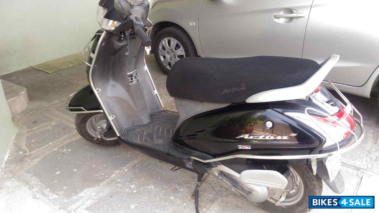 Black Honda Activa 3G