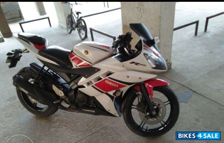 Yamaha YZF R15 V2