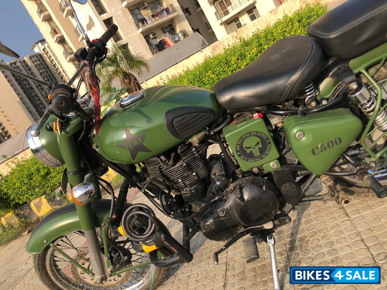 Olive Green Royal Enfield Classic 500
