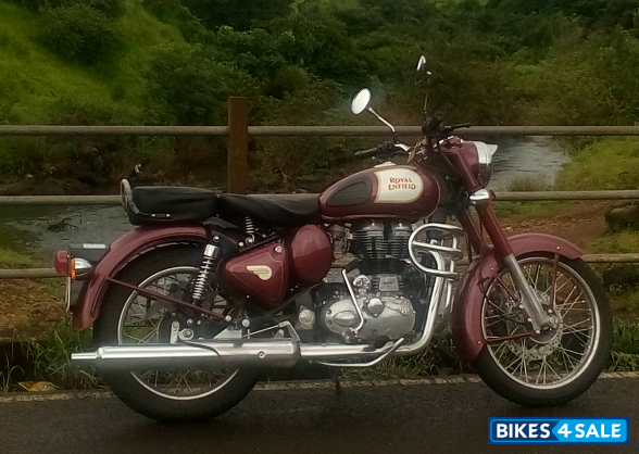 Maroon Royal Enfield Classic 350