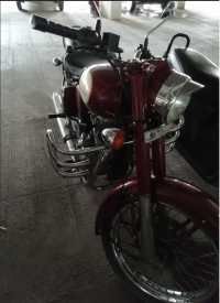 Maroon Royal Enfield Classic 350