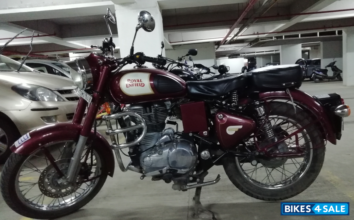 Maroon Royal Enfield Classic 350