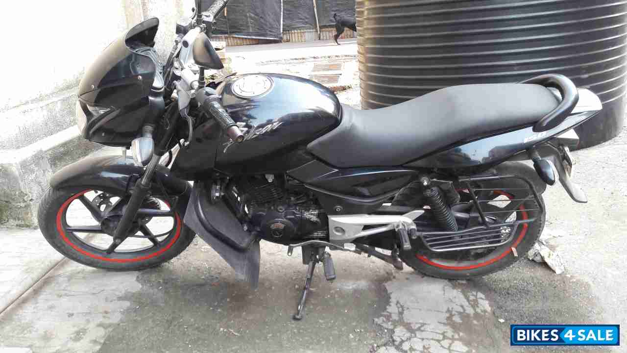 Black Bajaj Pulsar 150 DTSi Black Bajaj Pulsar 150 DTSi
