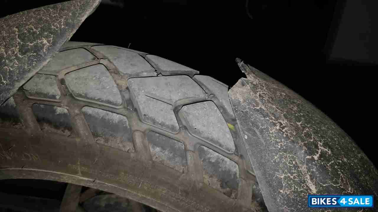 Red Bajaj Pulsar 200 NS