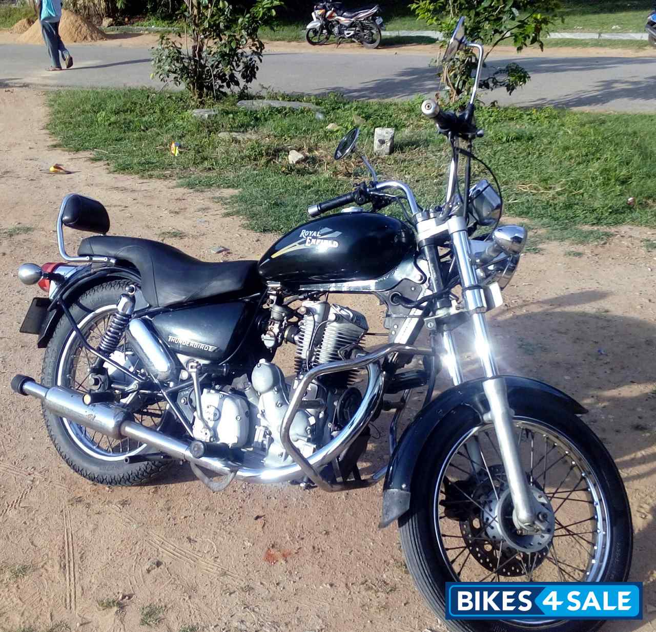 Royal Enfield Thunderbird 350 Royal Enfield Thunderbird 350