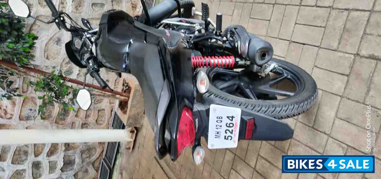 Black Honda Livo 110 Black Honda Livo 110