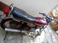 Maroon Yamaha RX 135