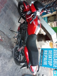 Red TVS Apache RTR 160