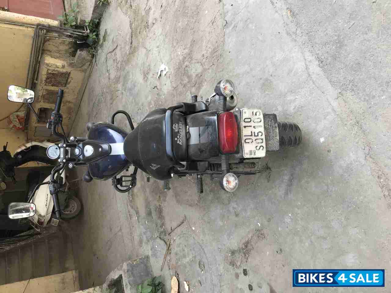 Bajaj Avenger Street 150