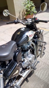 Black Royal Enfield Classic 350