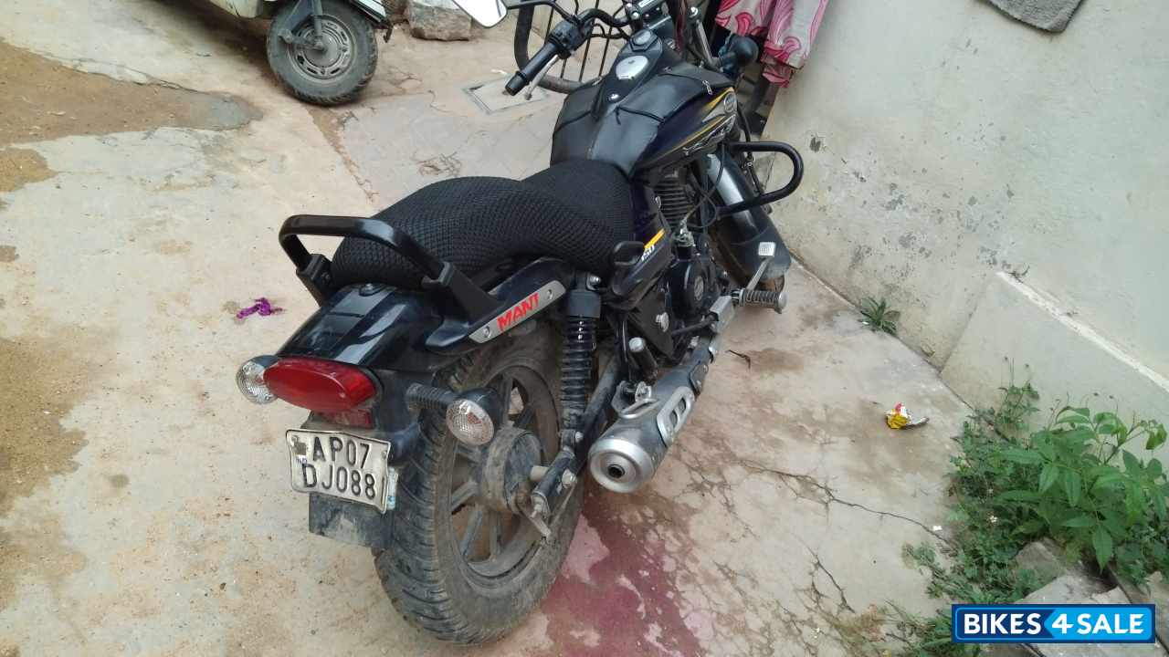 Bajaj Avenger Street 150