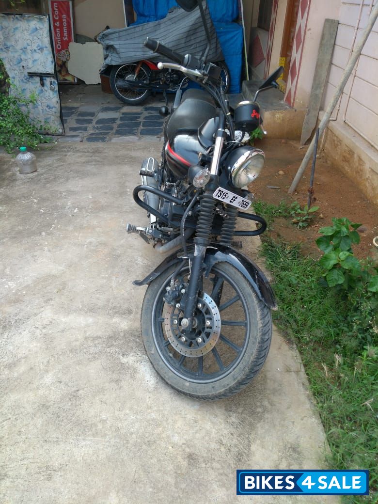 Bajaj Avenger Street 220