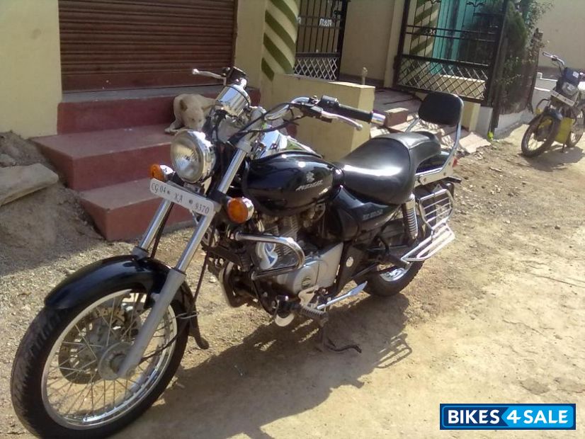 Bajaj Avenger 220 DTS-i