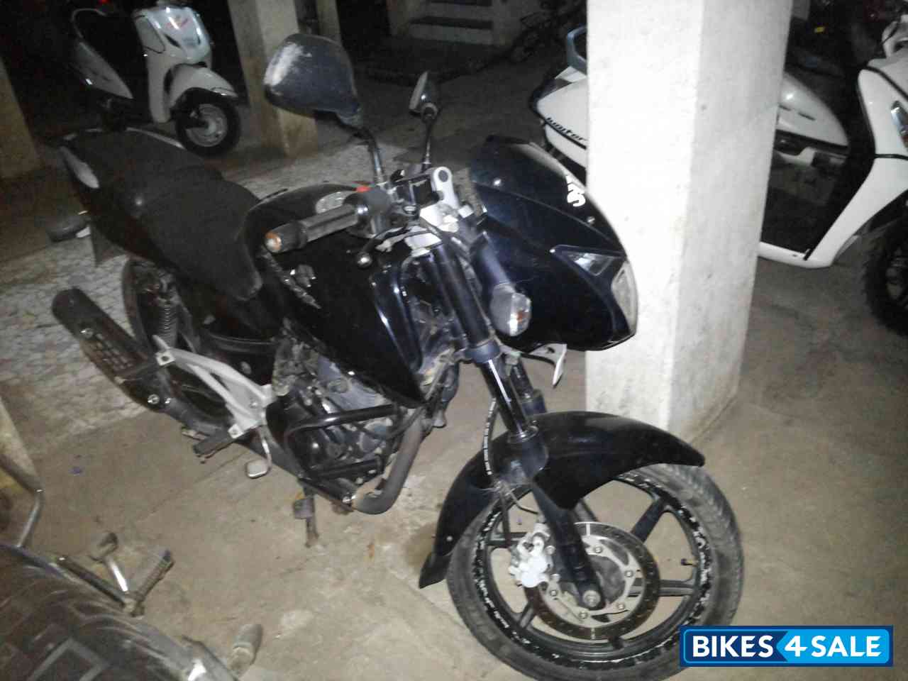 Black Bajaj Pulsar 180 DTSi