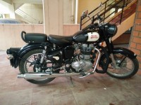 Black Royal Enfield Classic 350