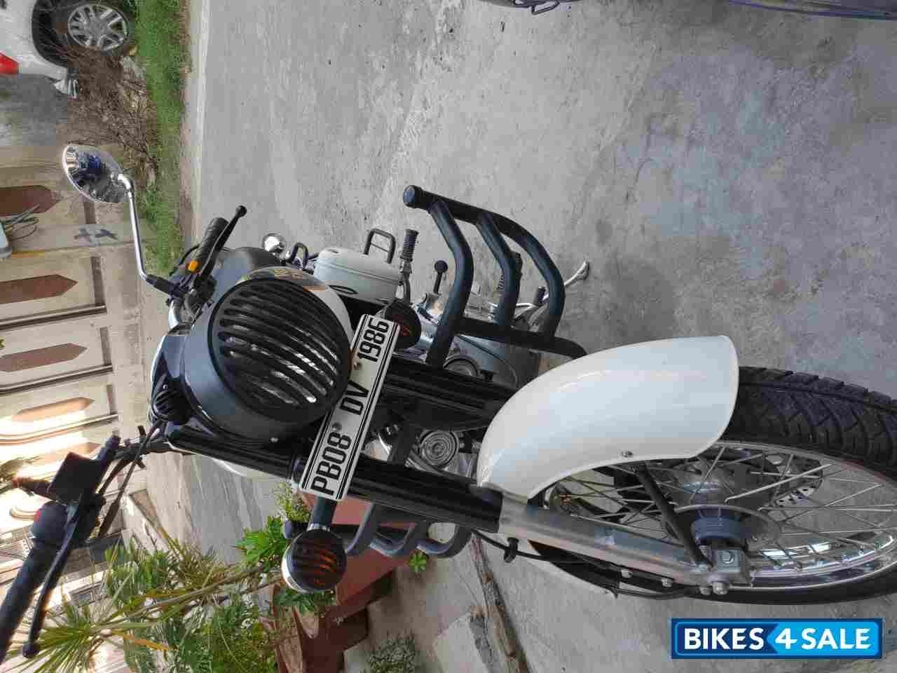 Royal Enfield Classic 350