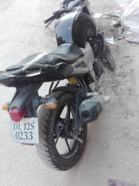 Black Yamaha FZ16