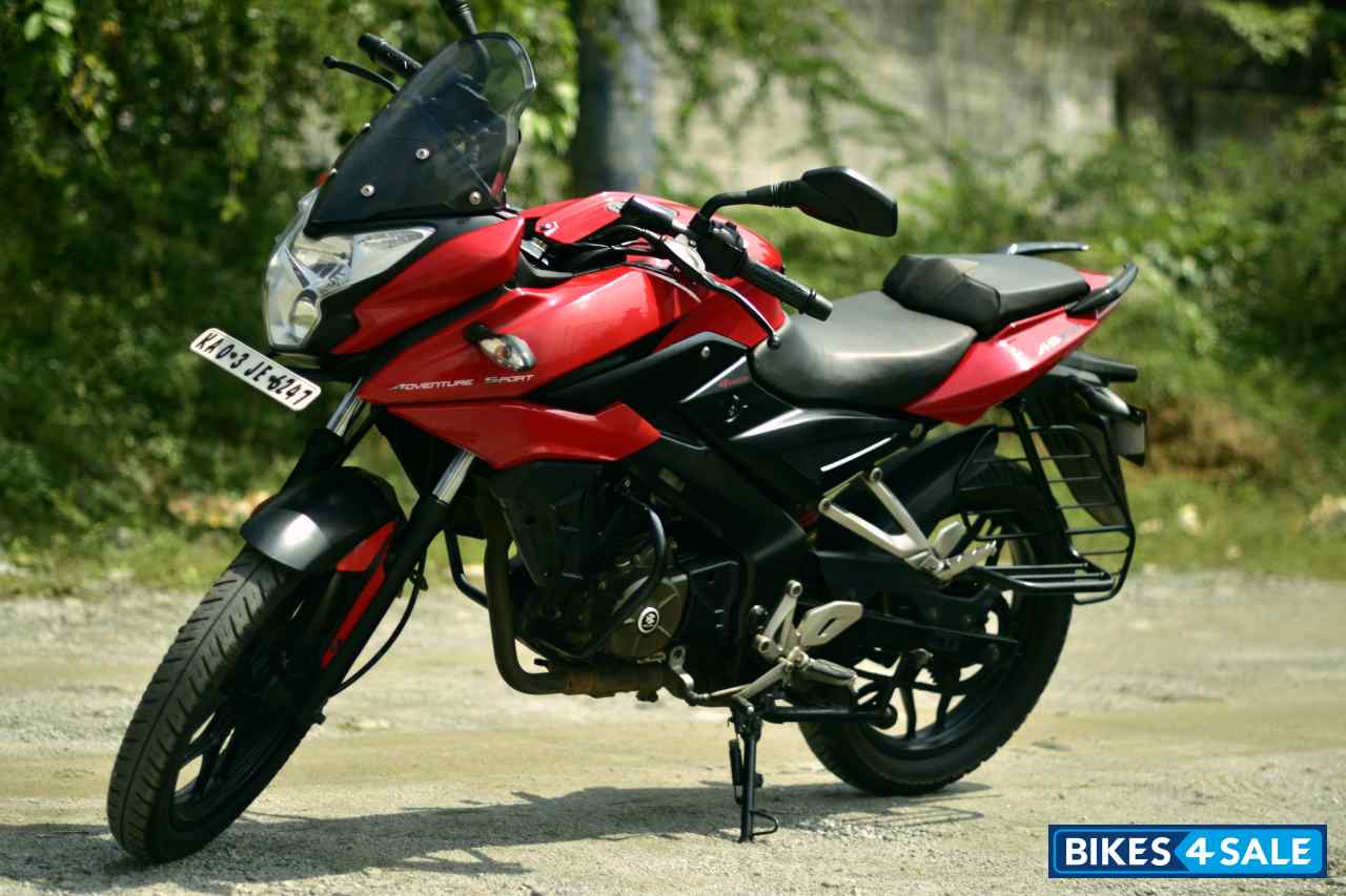 Red Bajaj Pulsar AS 150