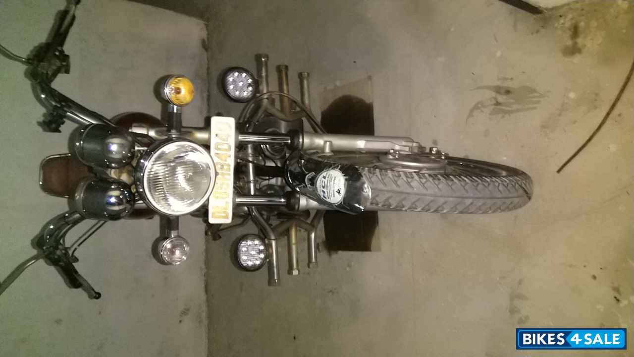 Mehroon Royal Enfield Thunderbird 350
