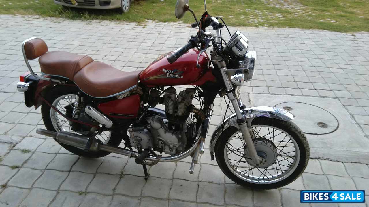 Mehroon Royal Enfield Thunderbird 350