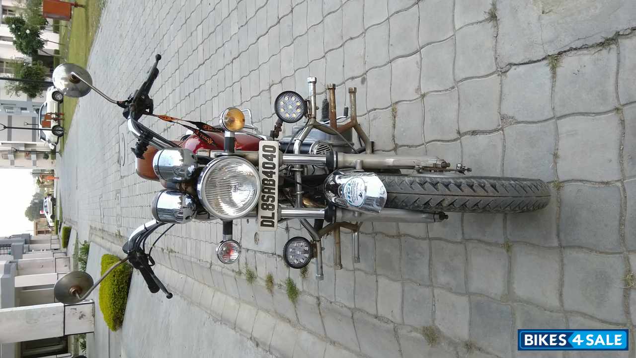 Mehroon Royal Enfield Thunderbird 350