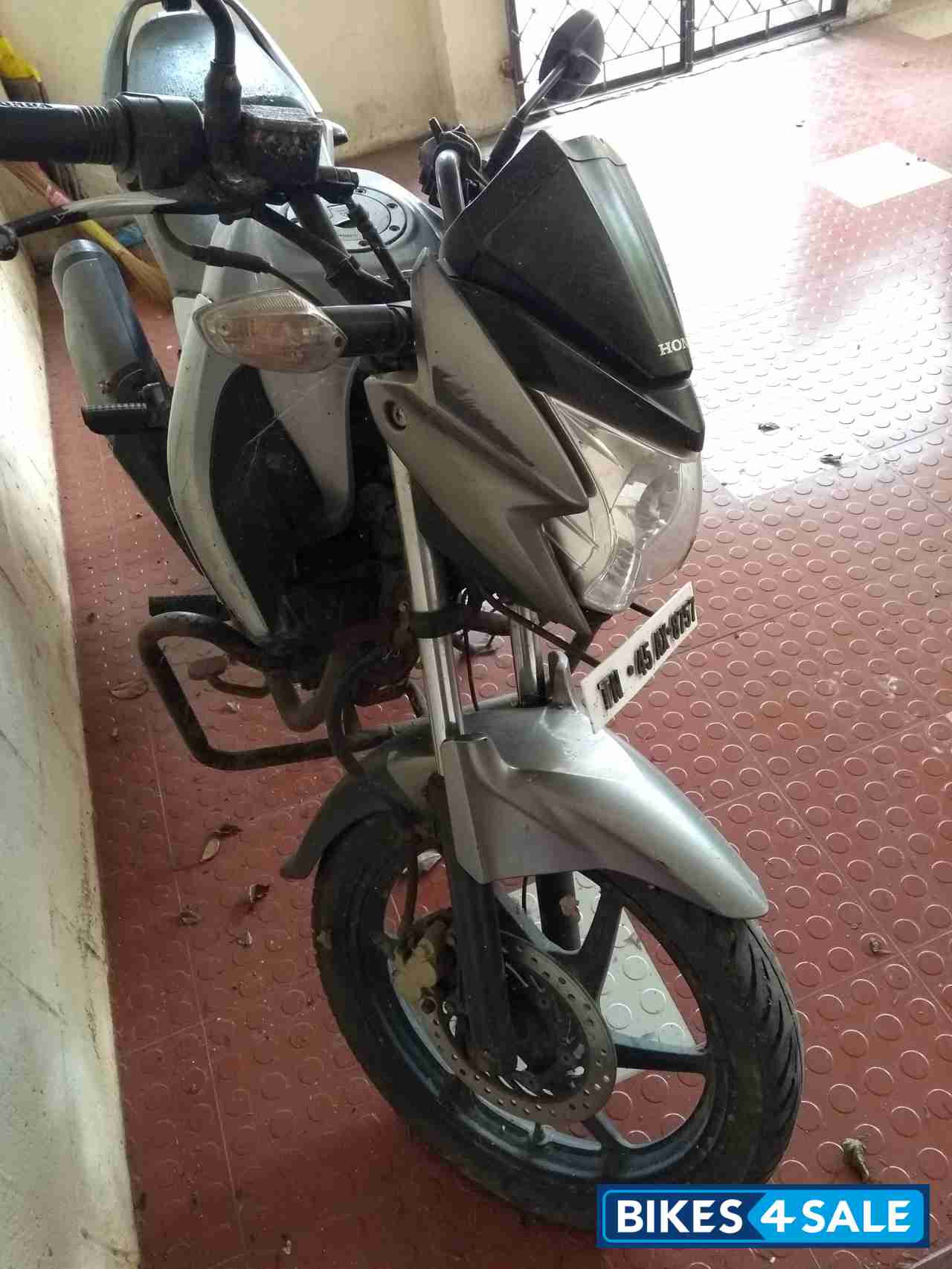 Grey Honda Unicorn Dazzler