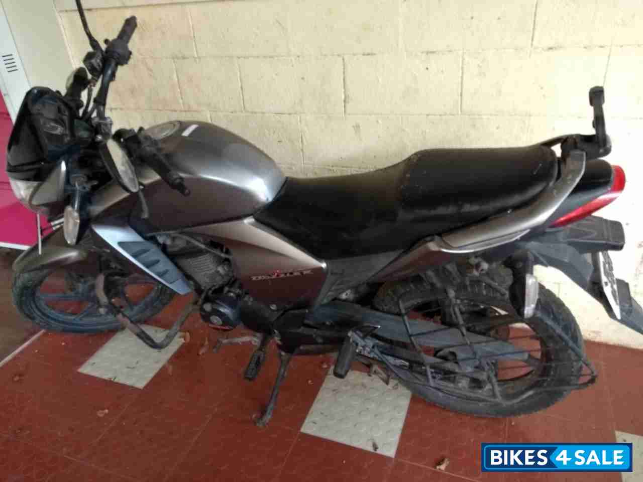 Grey Honda Unicorn Dazzler