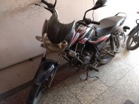 Red Bajaj Discover 100