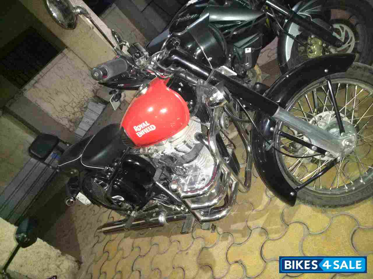 Redditch Red Royal Enfield Classic 350 Redditch Red