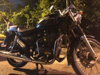 Black Royal Enfield Thunderbird 500