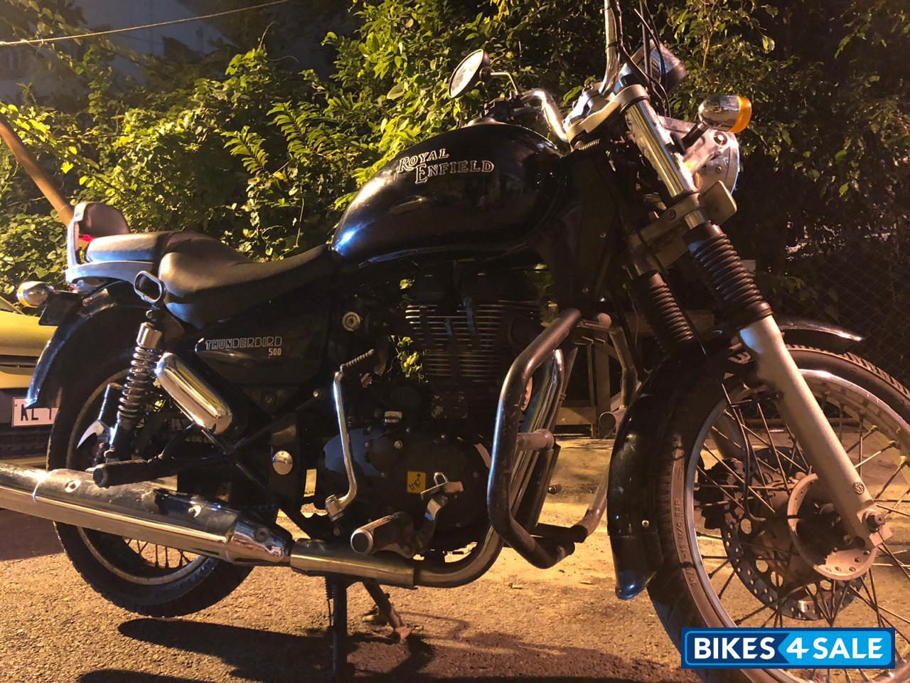 Black Royal Enfield Thunderbird 500