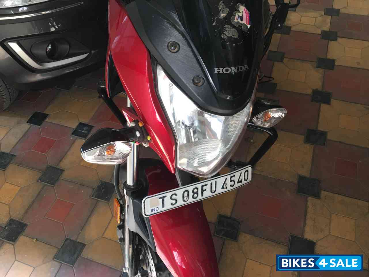 Metallic Red Honda CB Unicorn 160