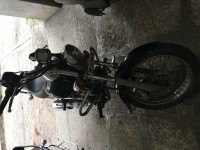Bajaj Avenger Street 180