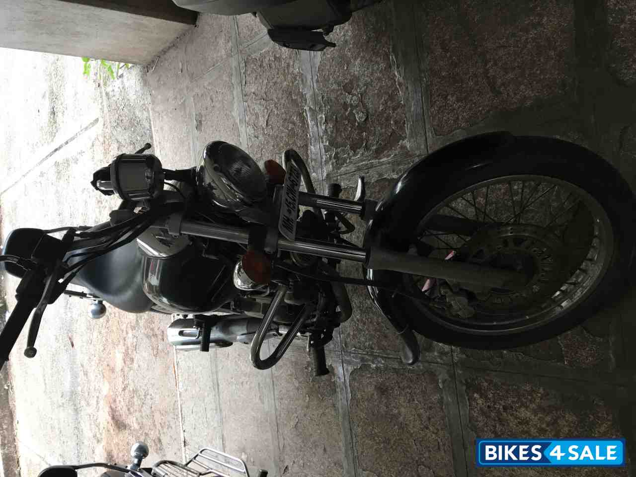 Bajaj Avenger Street 180