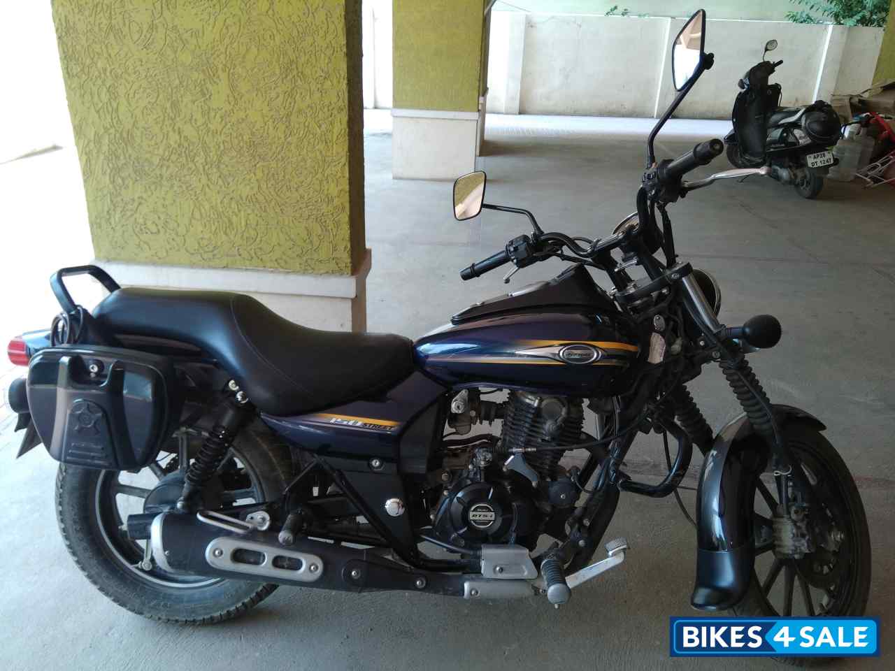 Bajaj Avenger Street 150