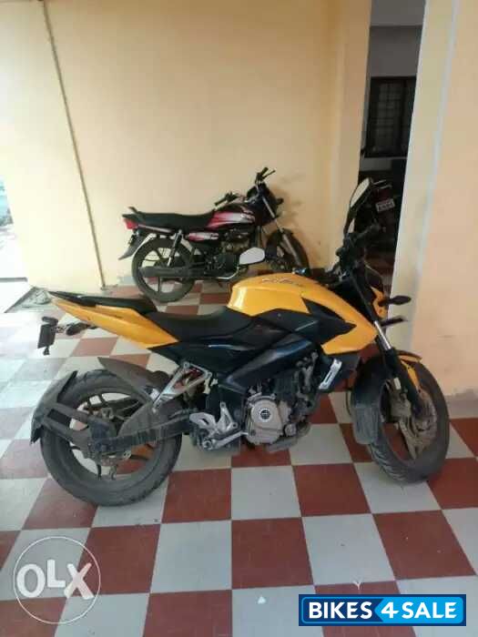 Bajaj Pulsar 200 NS