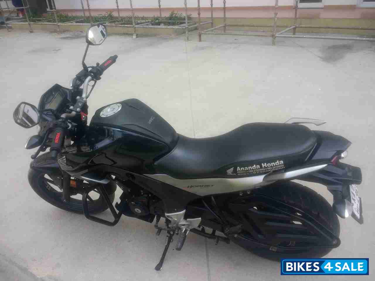 Honda CB Hornet 160R Honda CB Hornet 160R