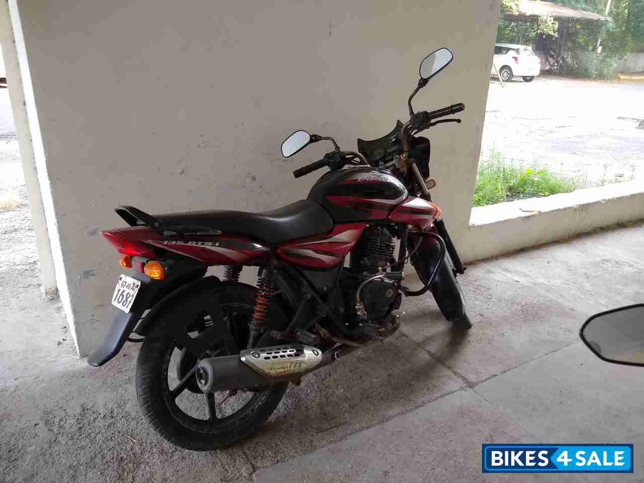 Bajaj Discover DTSi 135