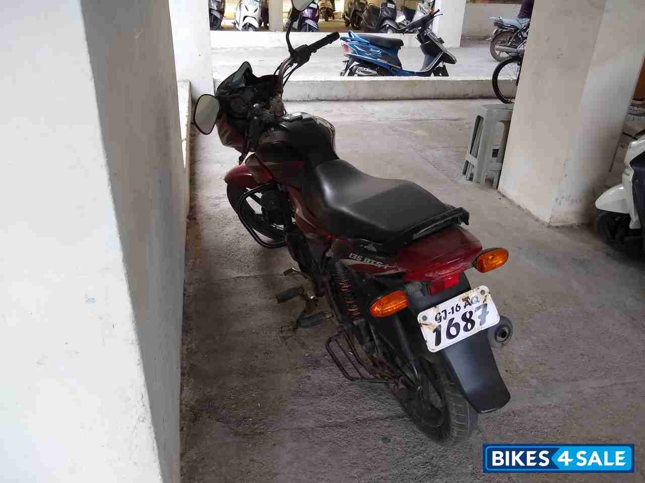 Bajaj Discover DTSi 135